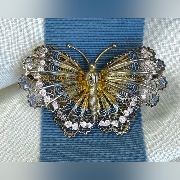 Ormolu Gold Filagree Butterfly Brooch ca. 1920s - Picture 1 of 4